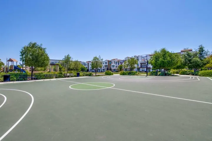 61 Montecito Vista Drive 4, San Jose, California 95111