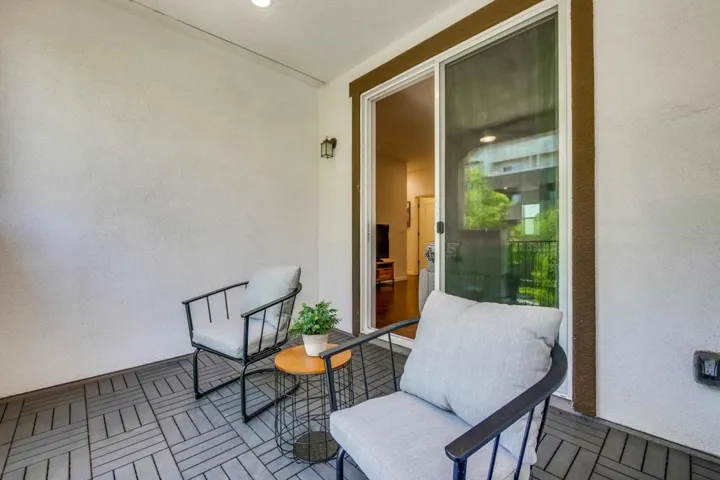 61 Montecito Vista Drive 4, San Jose, California 95111