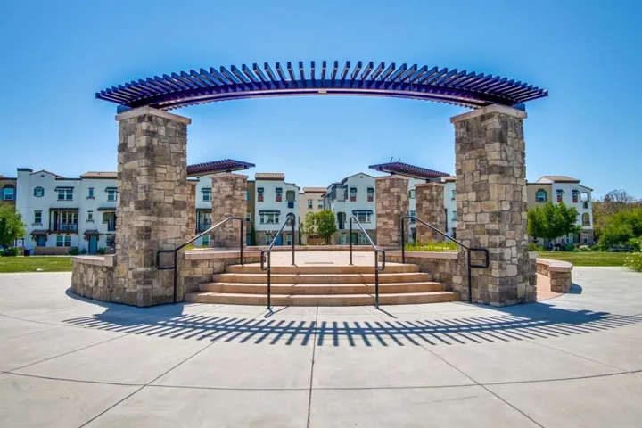 61 Montecito Vista Drive 4, San Jose, California 95111