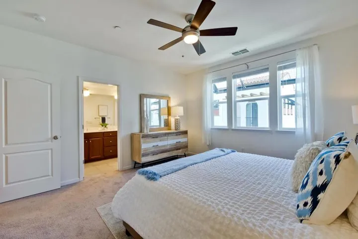 61 Montecito Vista Drive 4, San Jose, California 95111