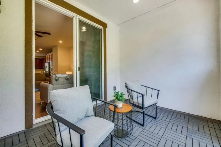 61 Montecito Vista Drive 4, San Jose, California 95111