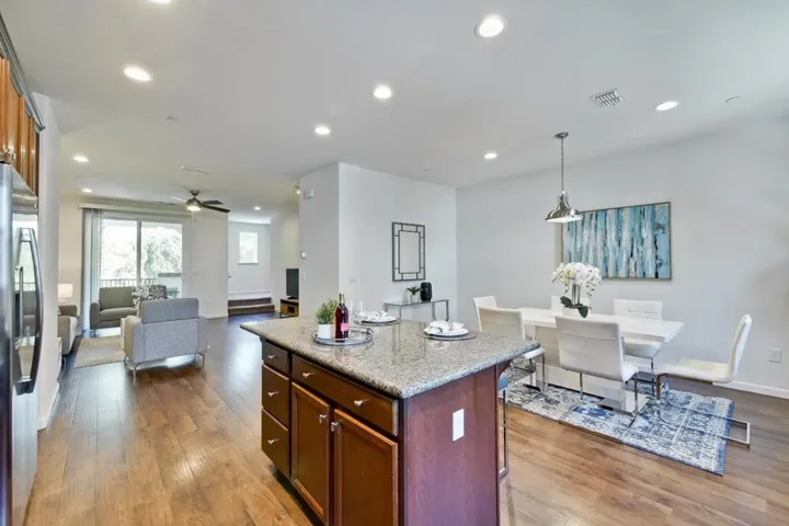 61 Montecito Vista Drive 4, San Jose, California 95111