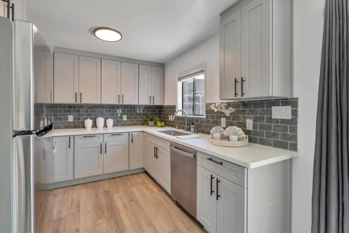 701 Dona Avenue, Sunnyvale, California 94087