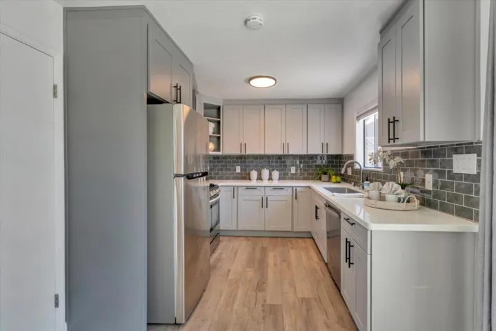 701 Dona Avenue, Sunnyvale, California 94087