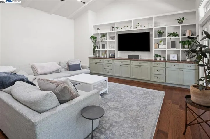 658 S L St, Livermore, California 94550