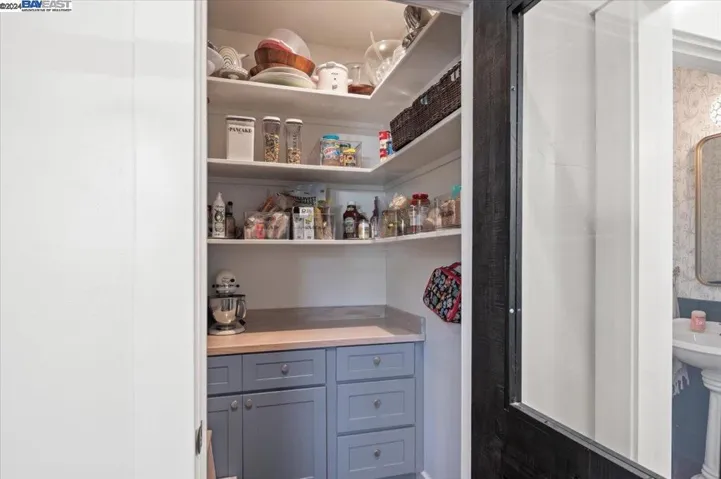 658 S L St, Livermore, California 94550