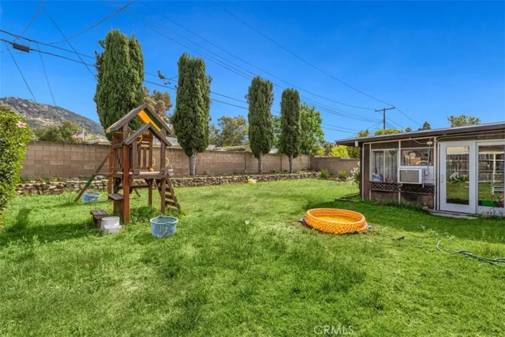 6384 Caroline Avenue, Simi Valley, California 93063