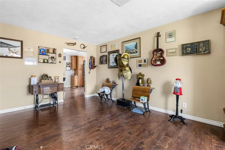 6384 Caroline Avenue, Simi Valley, California 93063