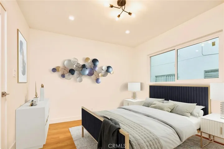 1047 N Sierra Bonita Avenue 13, West Hollywood, California 90046