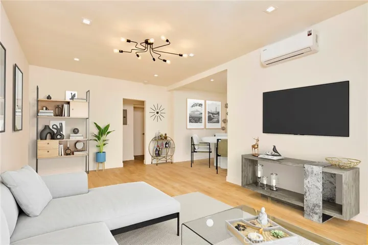 1047 N Sierra Bonita Avenue 13, West Hollywood, California 90046