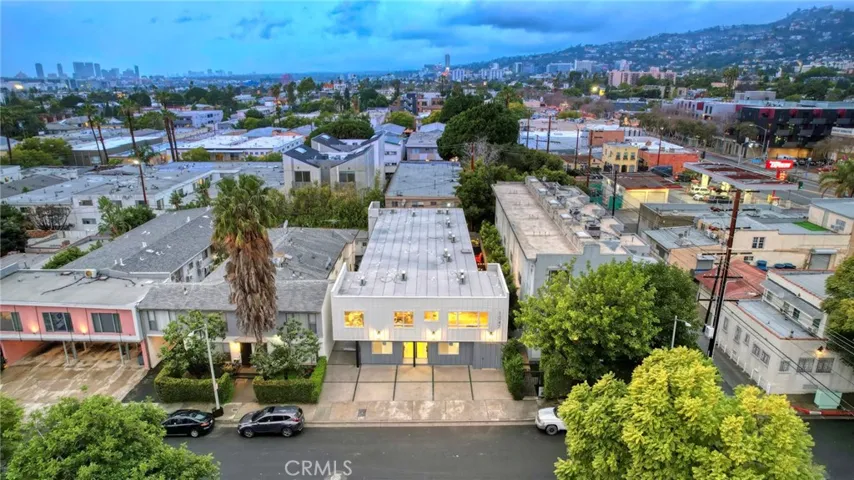 1047 N Sierra Bonita Avenue 13, West Hollywood, California 90046
