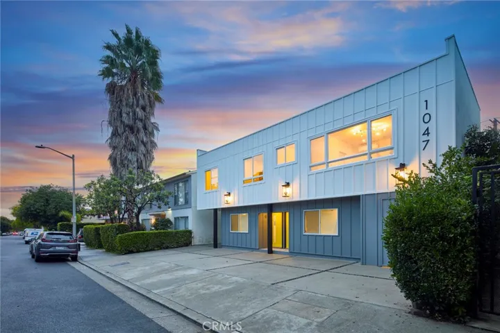 1047 N Sierra Bonita Avenue 13, West Hollywood, California 90046