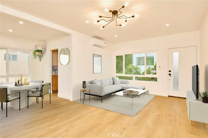 1047 N Sierra Bonita Avenue 13, West Hollywood, California 90046