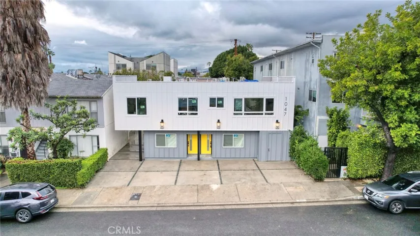 1047 N Sierra Bonita Avenue 13, West Hollywood, California 90046