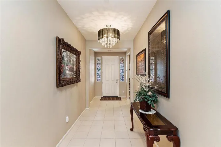 05-Foyer
