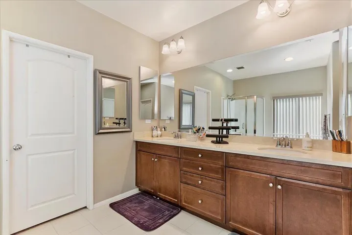 25-Primary Bathroom