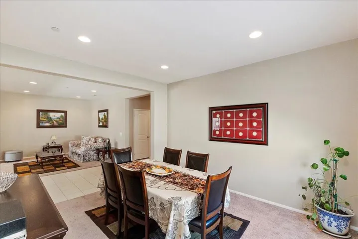 21-Dining Room