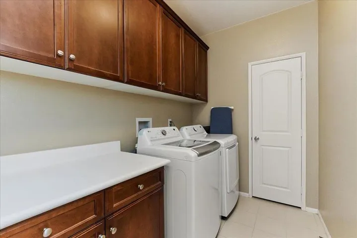 35-Laundry Room
