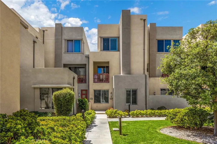 155 Magnet, Irvine, California 92618