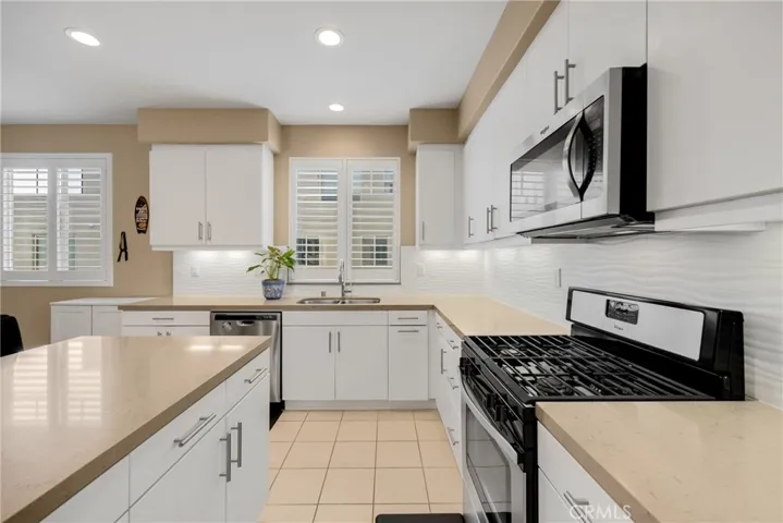 155 Magnet, Irvine, California 92618