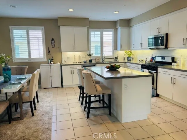 155 Magnet, Irvine, California 92618