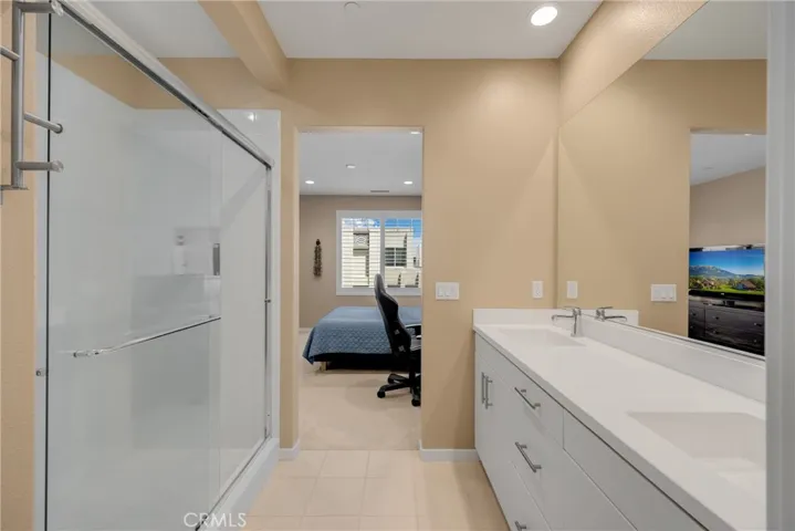 155 Magnet, Irvine, California 92618