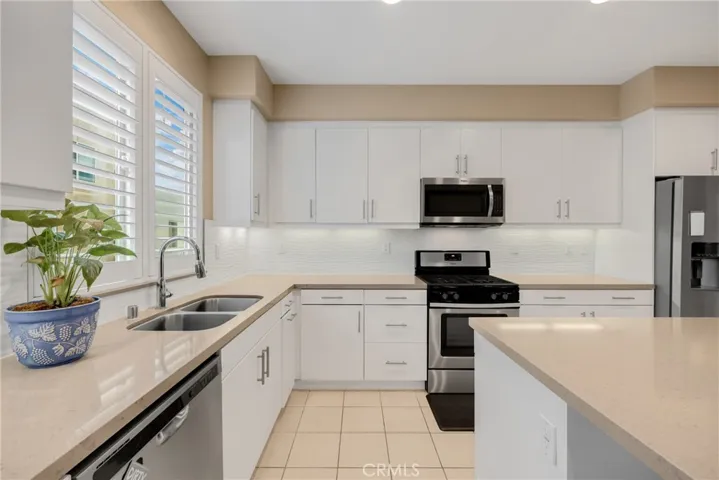 155 Magnet, Irvine, California 92618