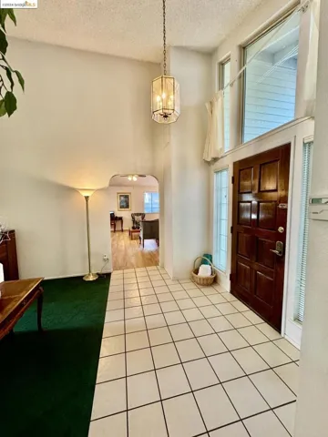 8341 Crestshire Cir, Orangevale, California 95662