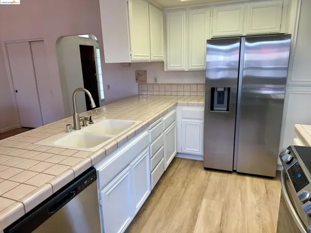 8341 Crestshire Cir, Orangevale, California 95662