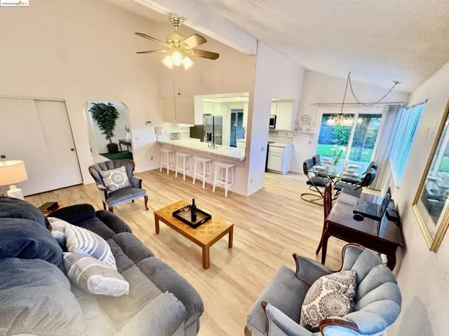8341 Crestshire Cir, Orangevale, California 95662