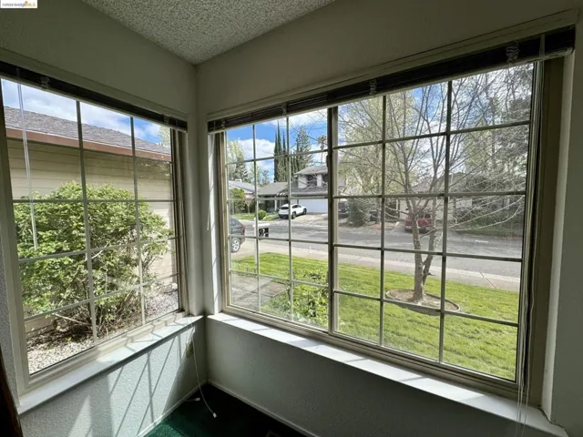 8341 Crestshire Cir, Orangevale, California 95662