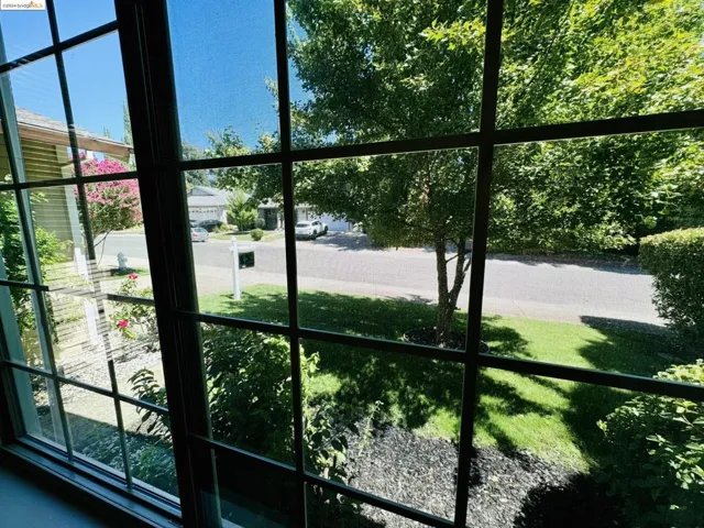 8341 Crestshire Cir, Orangevale, California 95662