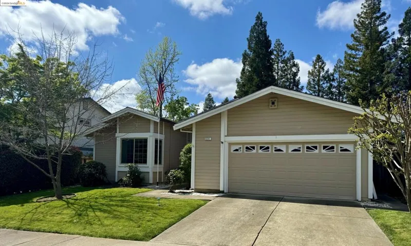 8341 Crestshire Cir, Orangevale, California 95662