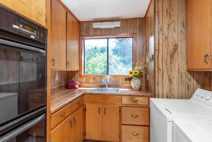 6460 Mount Madonna Road, Gilroy, California 95020