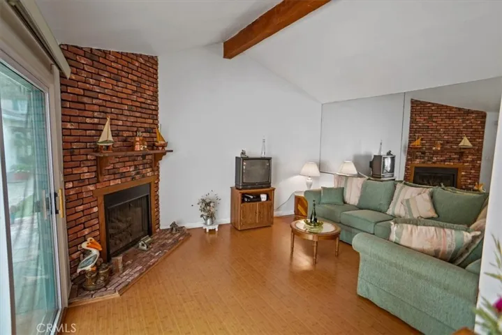 6453 Montgomery Avenue, Lake Balboa, California 91406