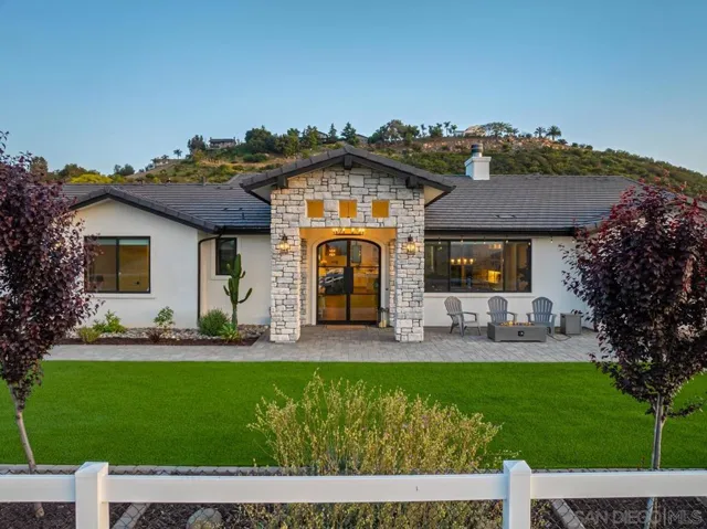 310 Amy Way, Alpine, California 91901