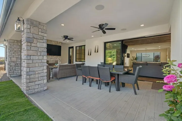 310 Amy Way, Alpine, California 91901