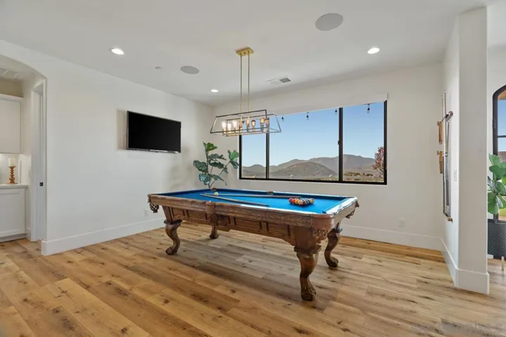 310 Amy Way, Alpine, California 91901