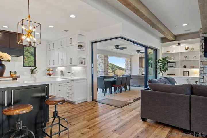 310 Amy Way, Alpine, California 91901