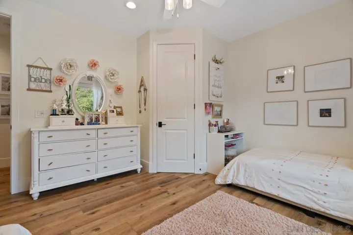 310 Amy Way, Alpine, California 91901