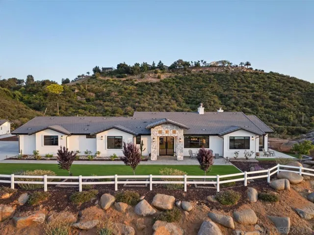 310 Amy Way, Alpine, California 91901