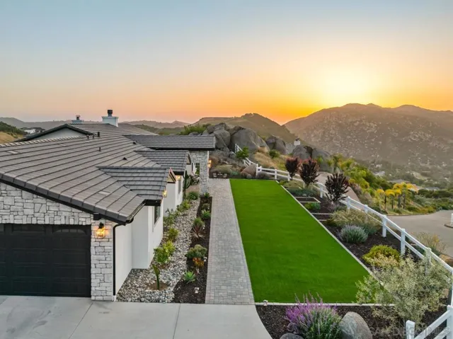 310 Amy Way, Alpine, California 91901