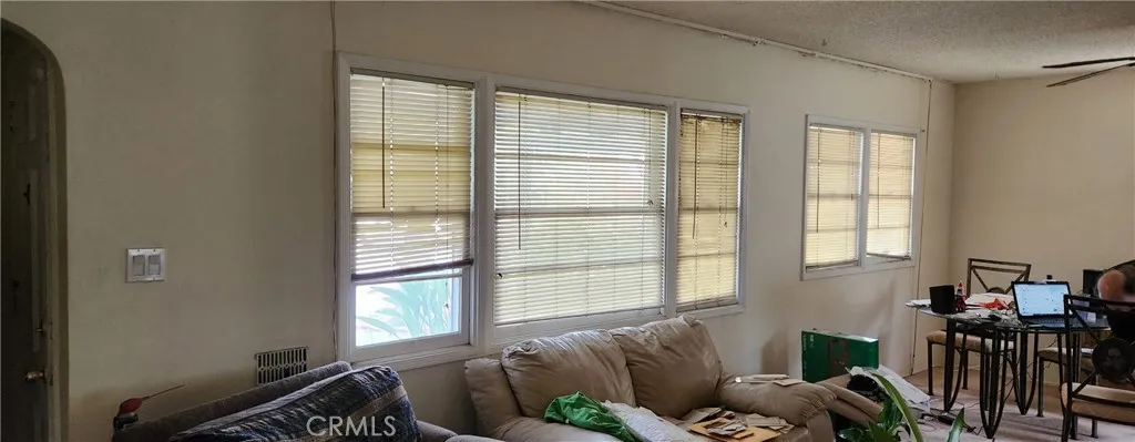 210 W Alameda Avenue, Burbank, California 91502
