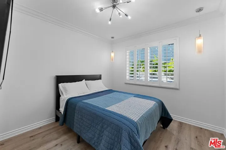 4309 Natoma Avenue, Woodland Hills, California 91364