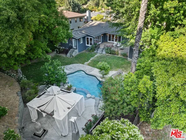 4309 Natoma Avenue, Woodland Hills, California 91364