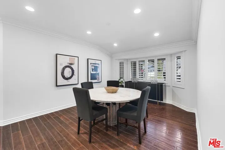 4309 Natoma Avenue, Woodland Hills, California 91364