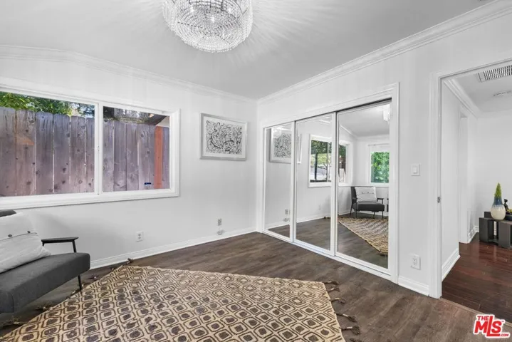 4309 Natoma Avenue, Woodland Hills, California 91364