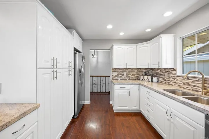 1451 Pine Vista Road, Escondido, California 92027