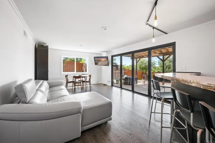 1451 Pine Vista Road, Escondido, California 92027