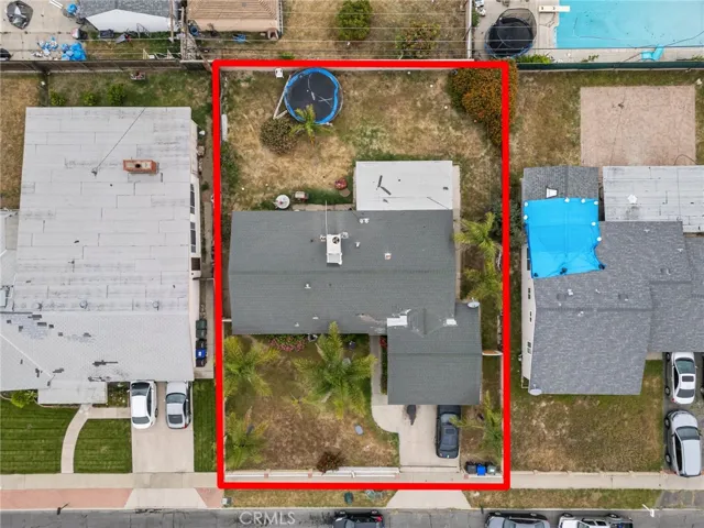 565 W Van Koevering Street, Rialto, California 92376